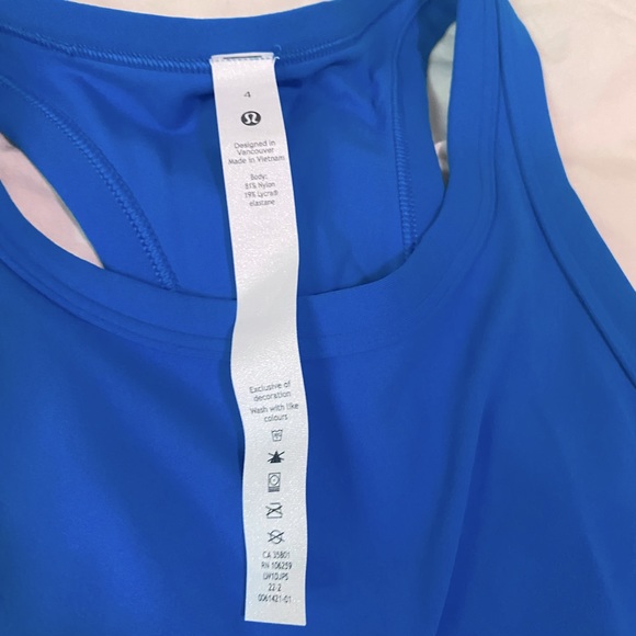 lululemon waist length racerback tank - Picture 3 of 3